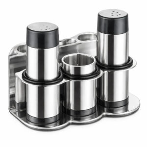 SALT & PEPPER