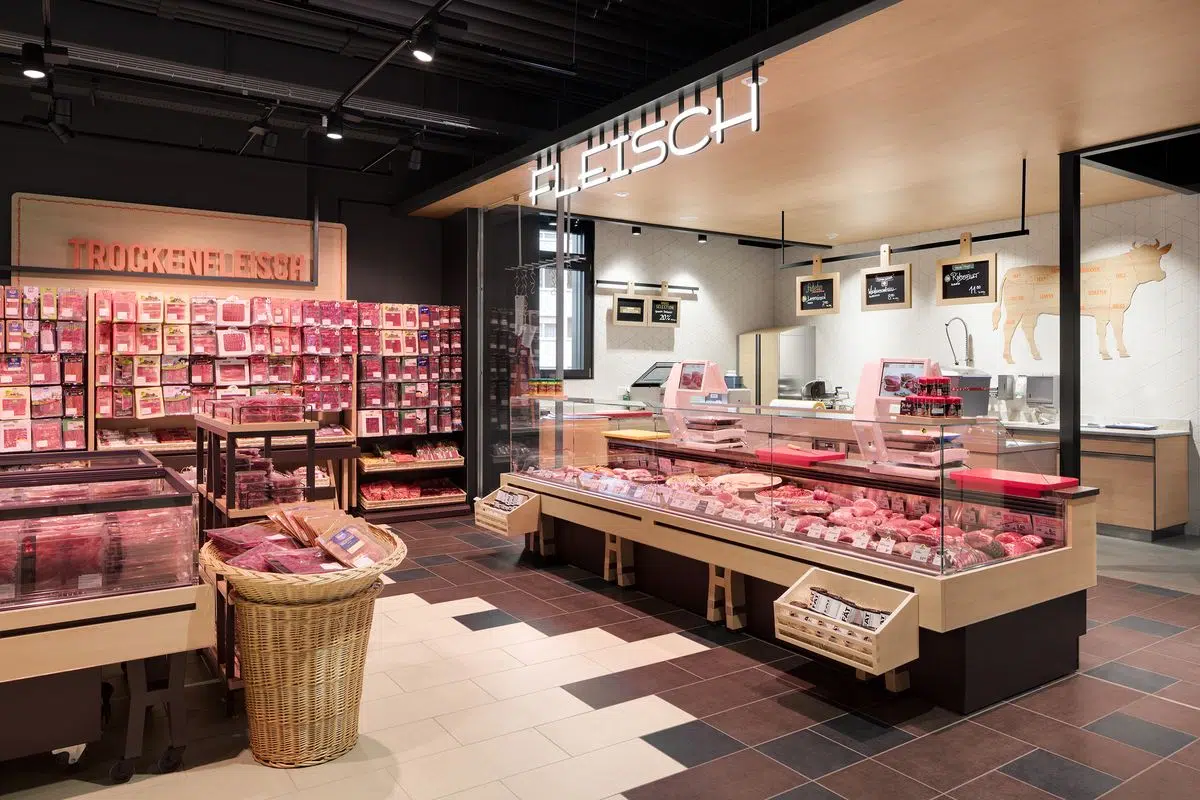 Horeca Hut | Commercial Freezer Buying Guide UAE for Restaurants & Hotels commercial freezer buying guide UAE